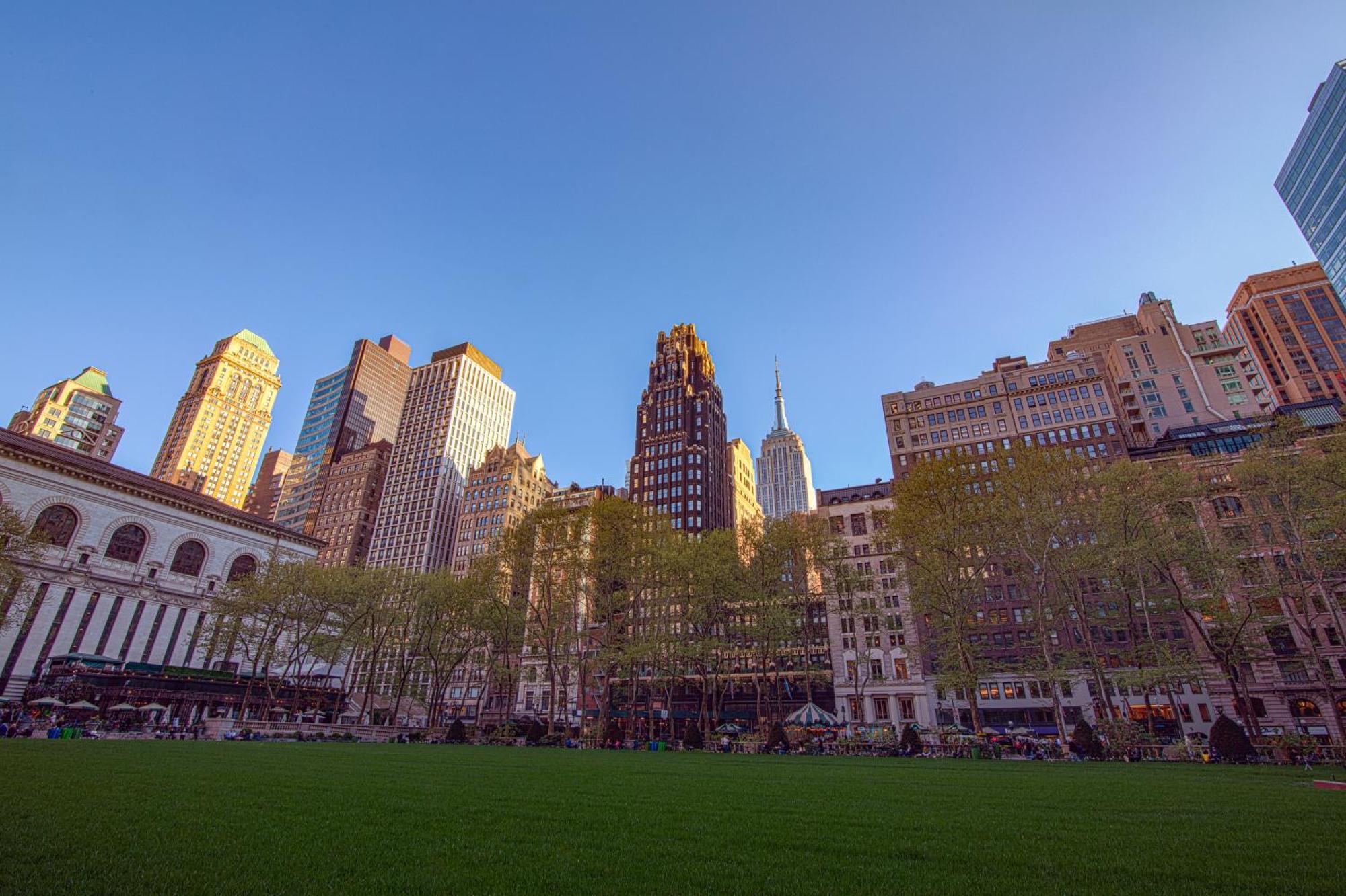 Iroquois New York Times Square Hotel Exterior foto